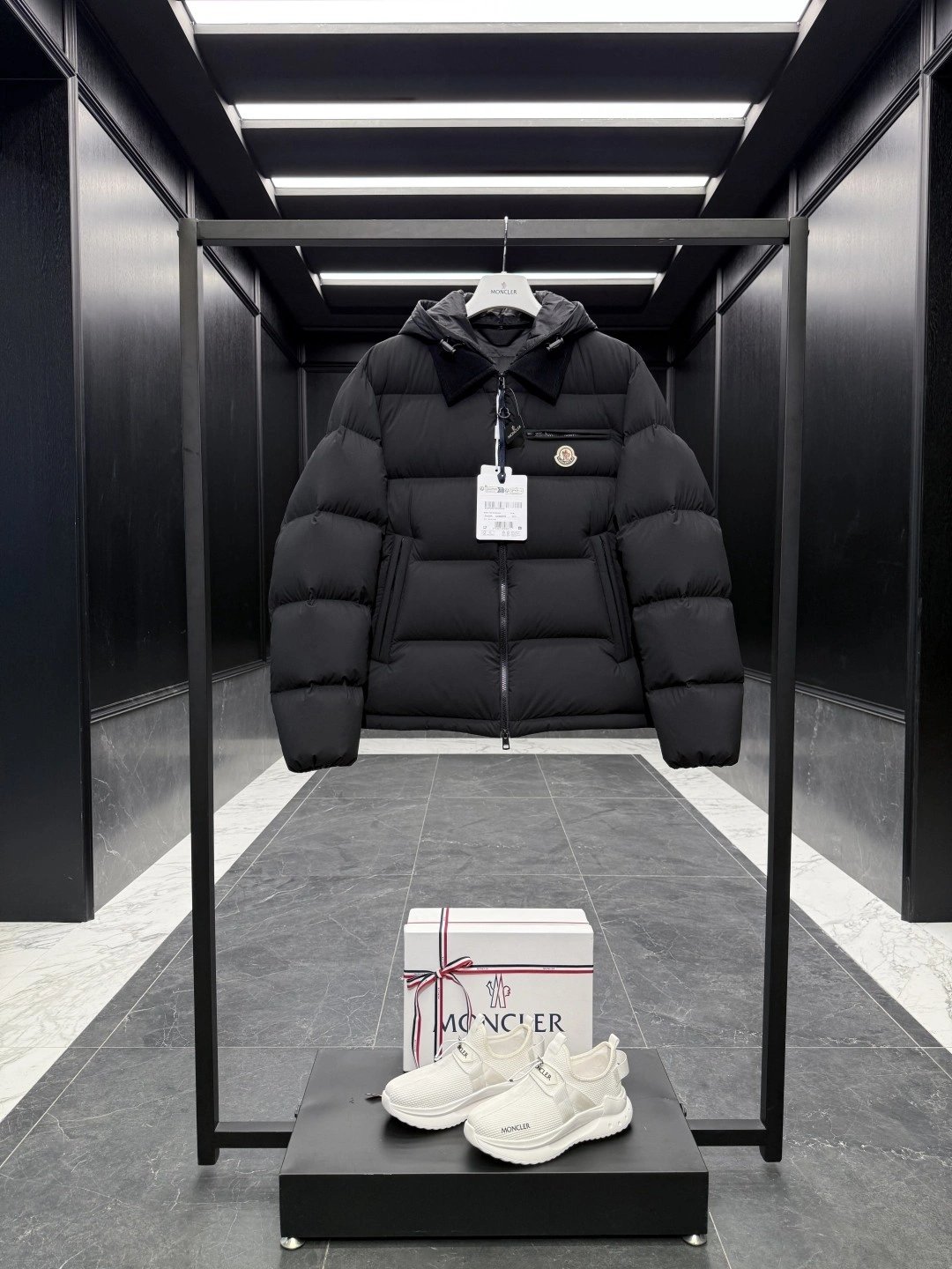 wg.luxury-- 7o9385r Down jacket Nylon laqué item: E-F501J1503H